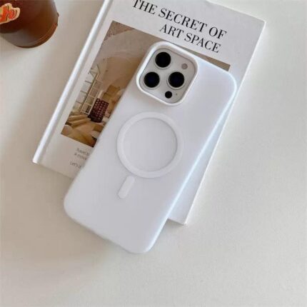 MagSafe Premium White iPhone Case