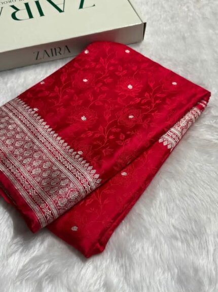 প্রিমিয়াম সিল্ক অল-ওভার জাল ওয়ার্ক ও জ্যাকেয়ার্ড বর্ডার শাড়ি