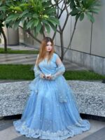 Elegant Princess Gown - Image 6