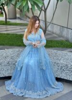Elegant Princess Gown - Image 2